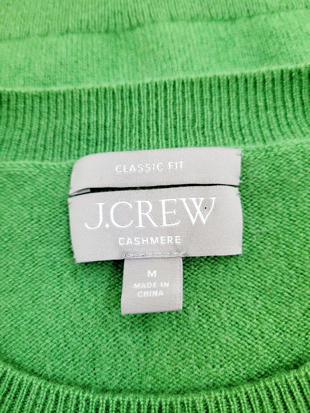 J.CREW Cashmere Classic Fit Crewneck Sweater Shamrock Green Medium - Picture 5 of 8